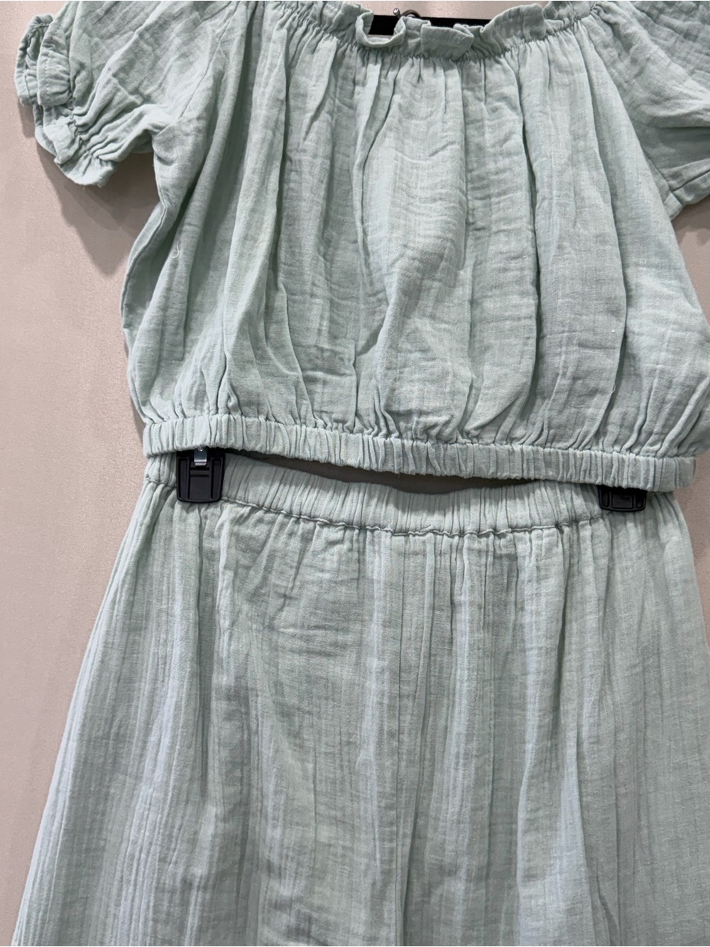 Woman Sage Green Two-Piece Puff Sleeve Top & Maxi Skirt Set - Picture 12 of 13